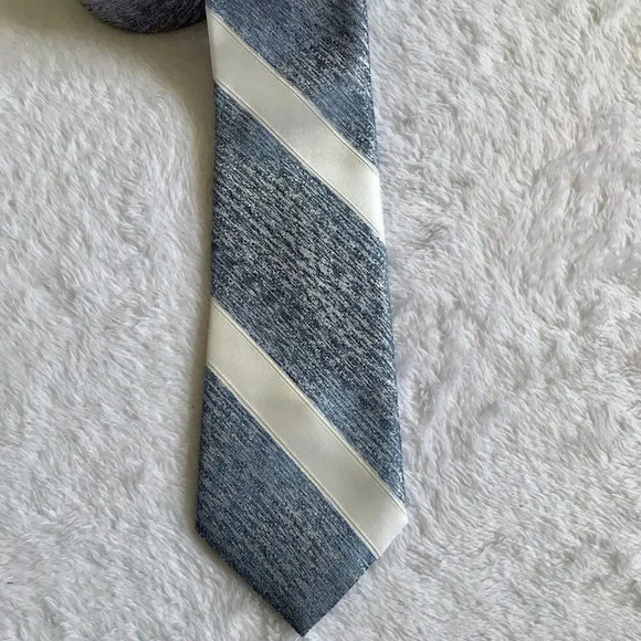 Paco Rabanne Variegated Striped Tie - Picture 3 of 5